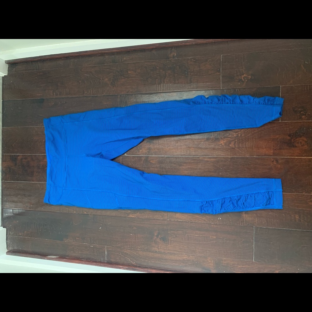LULULEMON Blue Tights Sz 8
